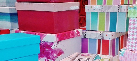 boxes_gift 476357_960_720_pixabay_cropped