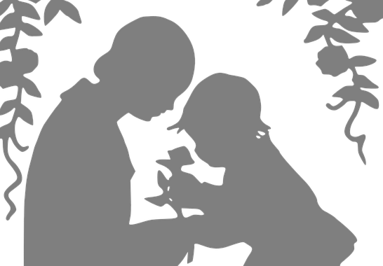 mother child flower-308077_960_720_pixabay_cropped